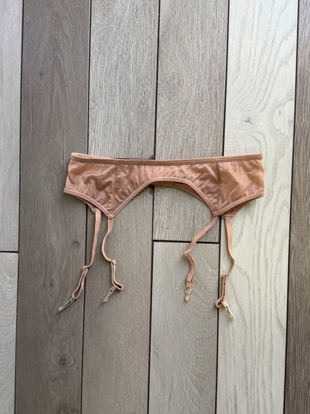 SKIMS Glisenette Garter Belt in Sienna